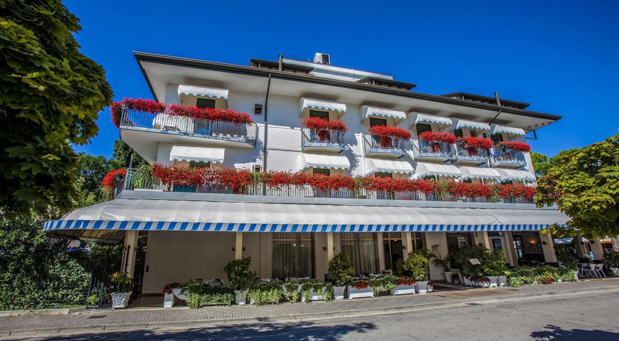 Hotel Venezia E La Villetta Jesolo Extérieur photo