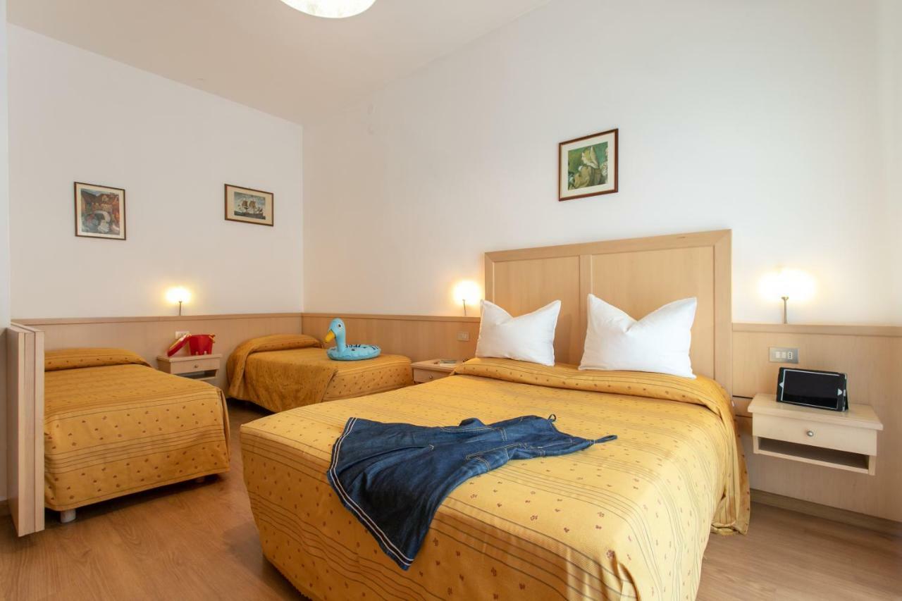 Hotel Venezia E La Villetta Jesolo Extérieur photo